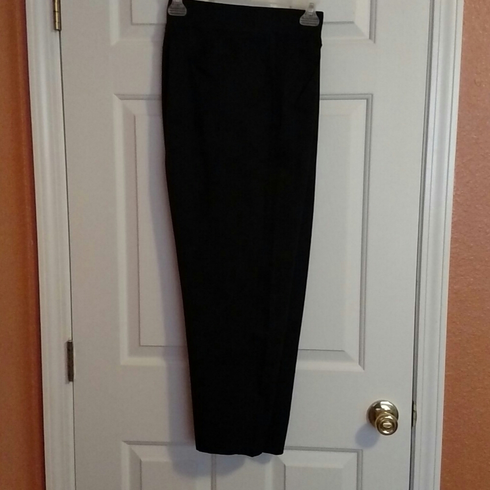 32 COOL / Woman's Black Slacks